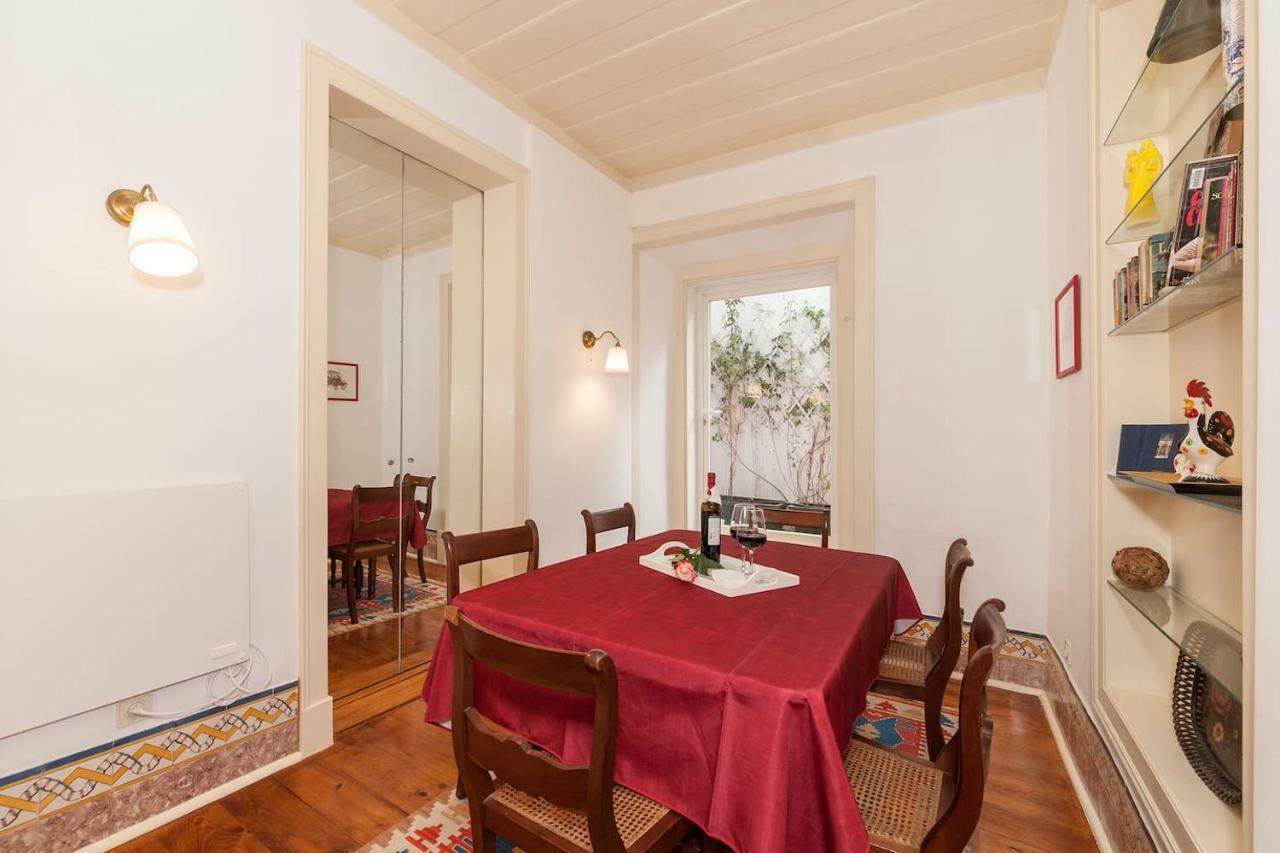 ליסבון 2 Bedroom Apartment With Patio Next To Avenida Da Liberdade מראה חיצוני תמונה