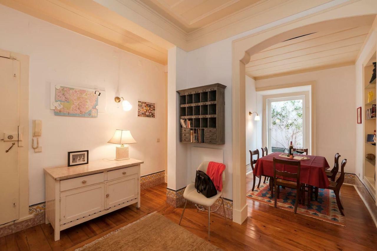 ליסבון 2 Bedroom Apartment With Patio Next To Avenida Da Liberdade מראה חיצוני תמונה